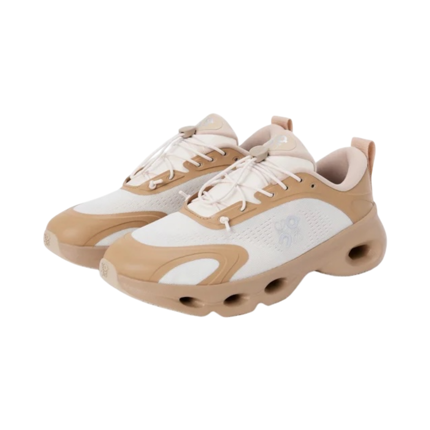 على مجموعة CLOUDSOLO X LOEWE 'Dark Sand Cream'