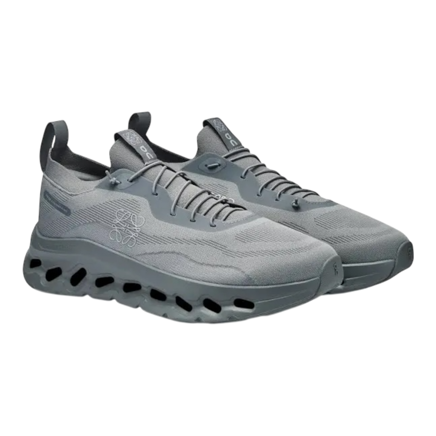 مجموعة "رمادي" من كلاودتيلت × لوي