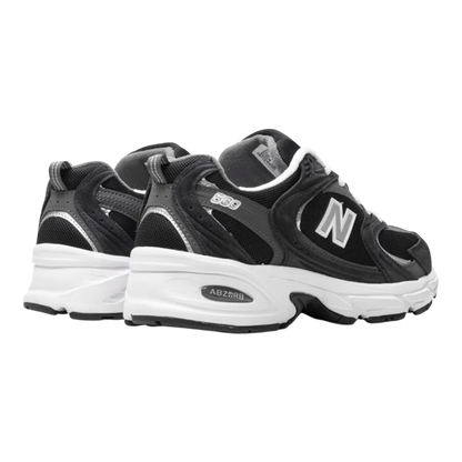نيو بالانس 530 "كلاسيك أسود/رمادي"