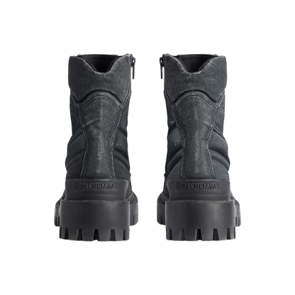 حذاء بالنسياغا كومبات سترايك بوت أسود