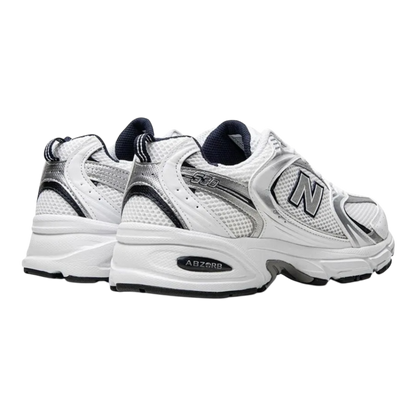 حذاء نيو بالانس 530 "أبيض/أزرق نيلي طبيعي"
