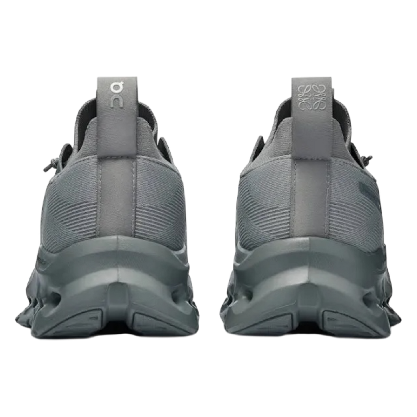 مجموعة "رمادي" من كلاودتيلت × لوي