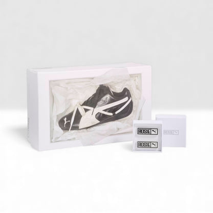 حذاء رياضي PUMA x ROSÉ Speedcat Lea باللونين الأسود والأبيض