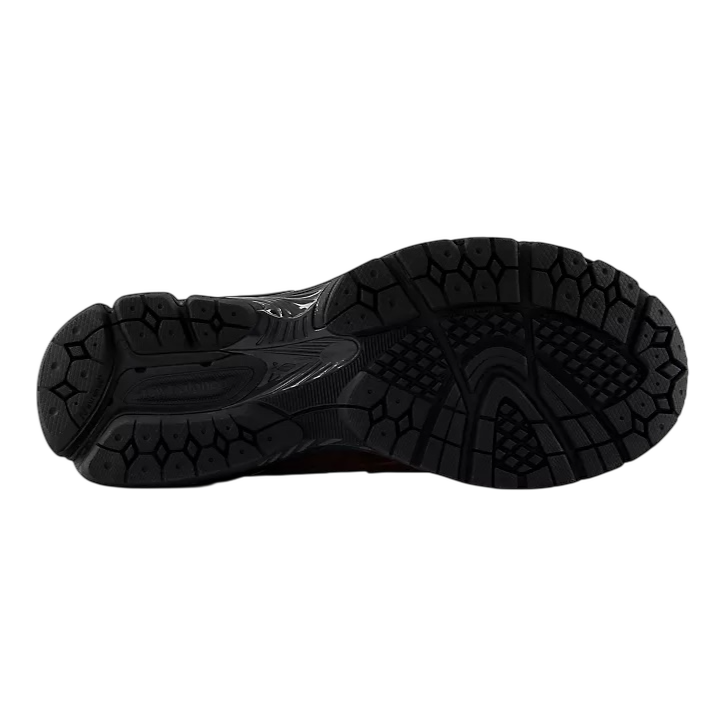 حذاء نيو بالانس 1906L من جلد الغزال بلون البلوط الغني