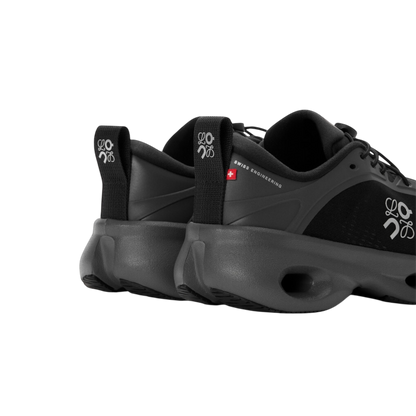 مجموعة "بلاك" من كلاودسولو بالتعاون مع لويفي