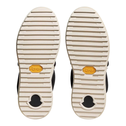 حذاء مونكلير مونبولس ذو الرقبة القصيرة المبطنة باللونين الأسود والأبيض