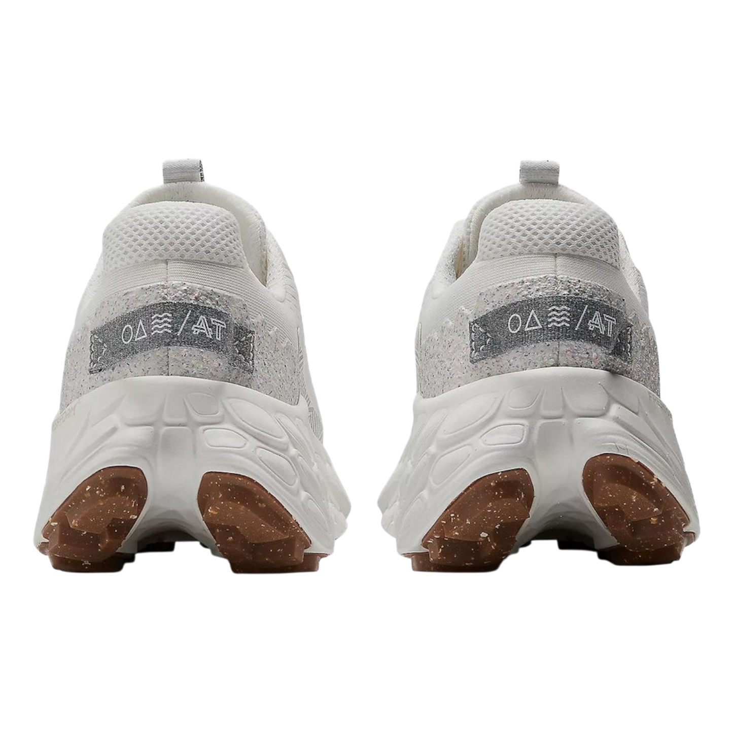 حذاء نيو بالانس فريش فوم إكس مور تريل الإصدار الثالث "وايت تيرتلدوف"