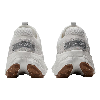 حذاء نيو بالانس فريش فوم إكس مور تريل الإصدار الثالث "وايت تيرتلدوف"